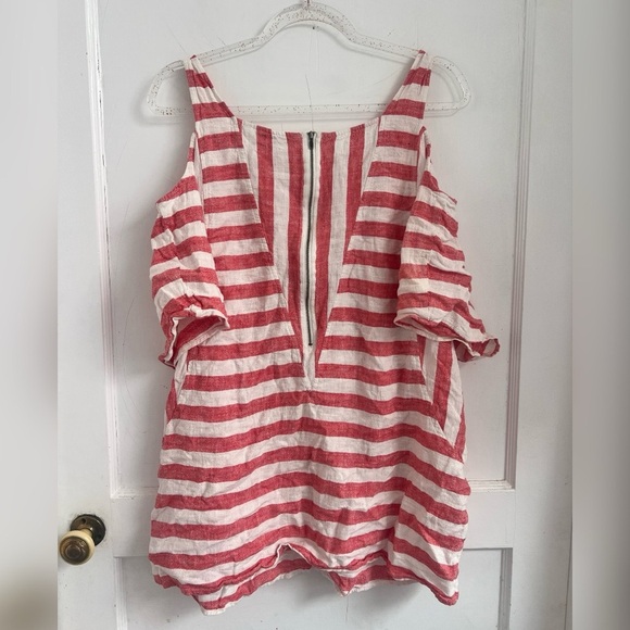 Soft Surroundings Sunset Park Linen Blend Striped Cold
Shoulder Tunic Top 1X - Picture 6 of 6